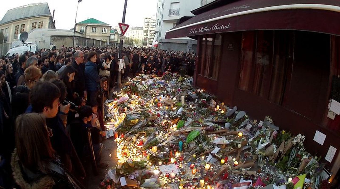 Pariisi terroris hukkunute mälestamine pärast rünnakut