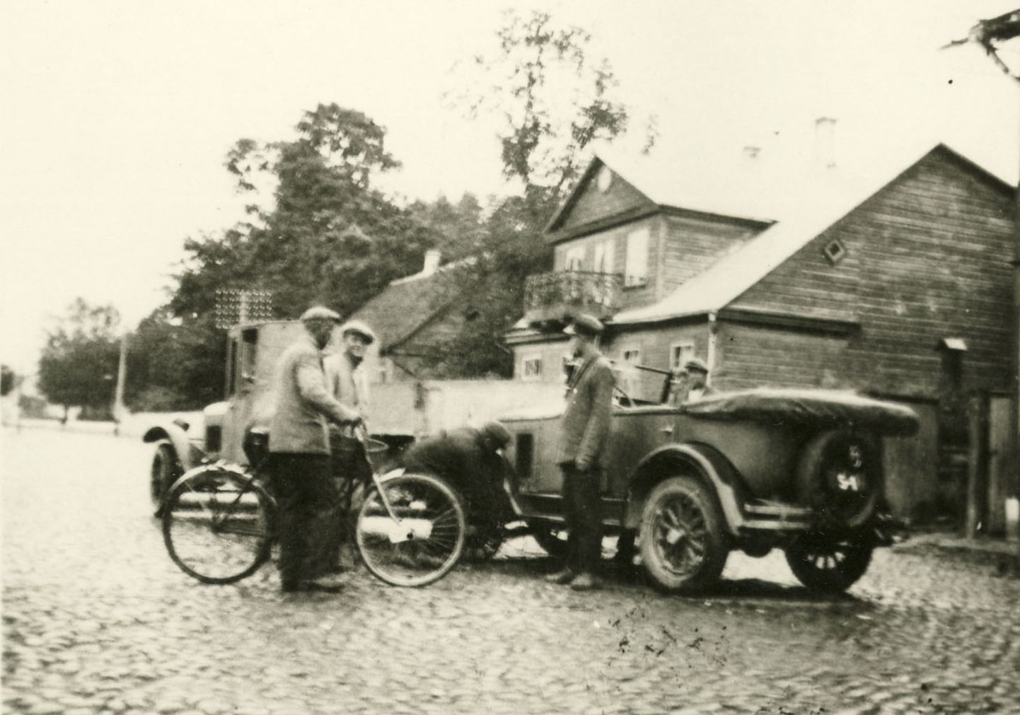 Kokkupõrganud Buick ja Chevrolet. 15. juuli 1931.