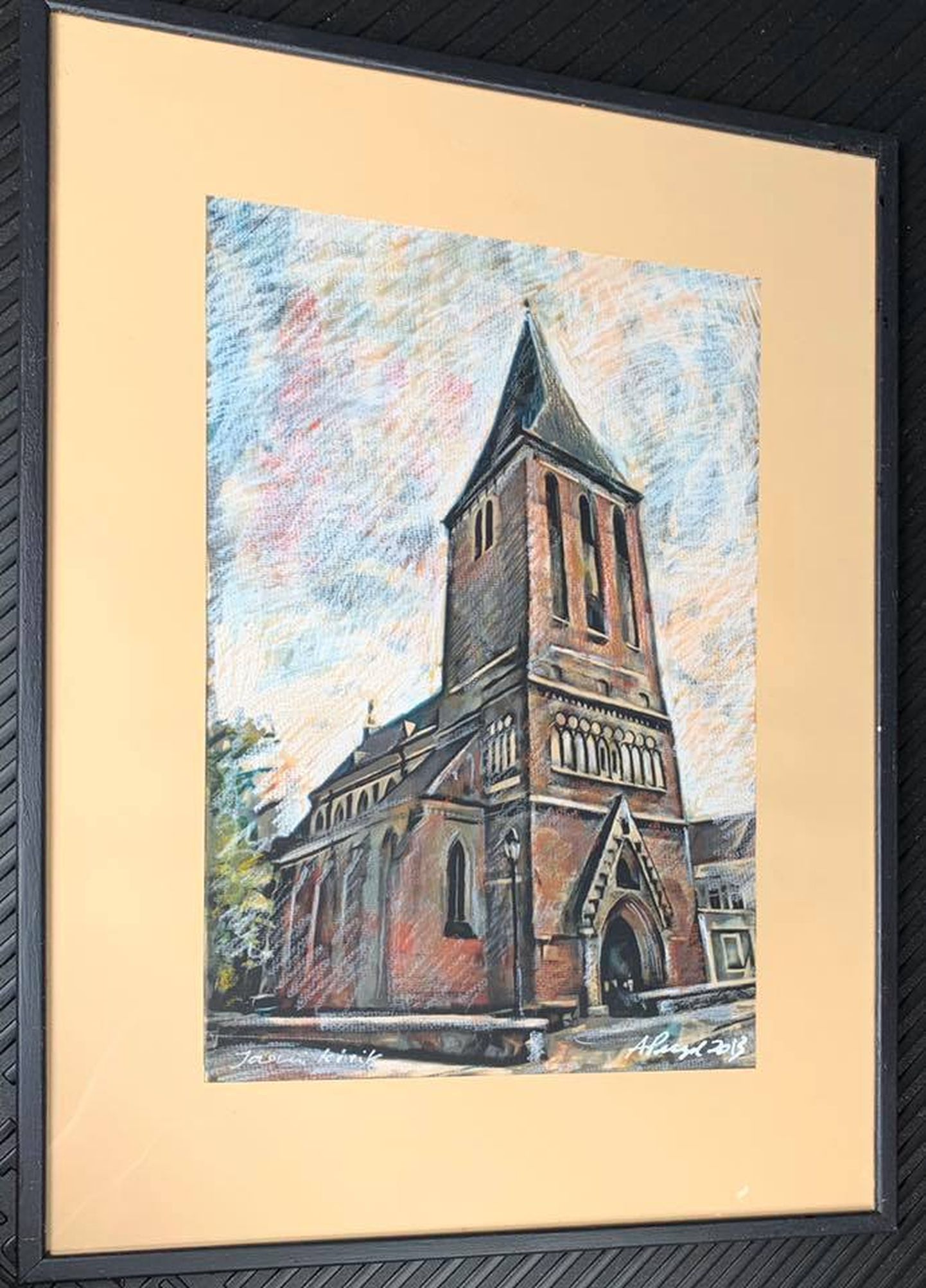 Vähiravifondile annetas Tartu Jaani kirikut kujutava taiese Tartus asuva Gildi galerii perenaine Roosi Pedassaar.