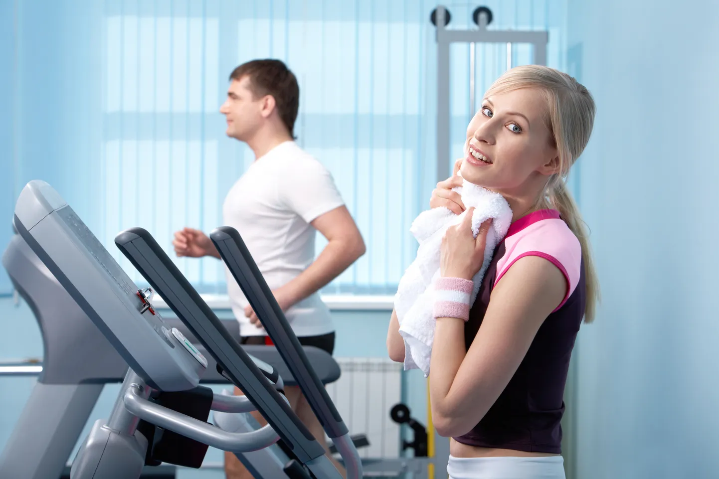 HIIT treeningu jaoks võib näiteks vaheldumisi sprintida ja sörkida.