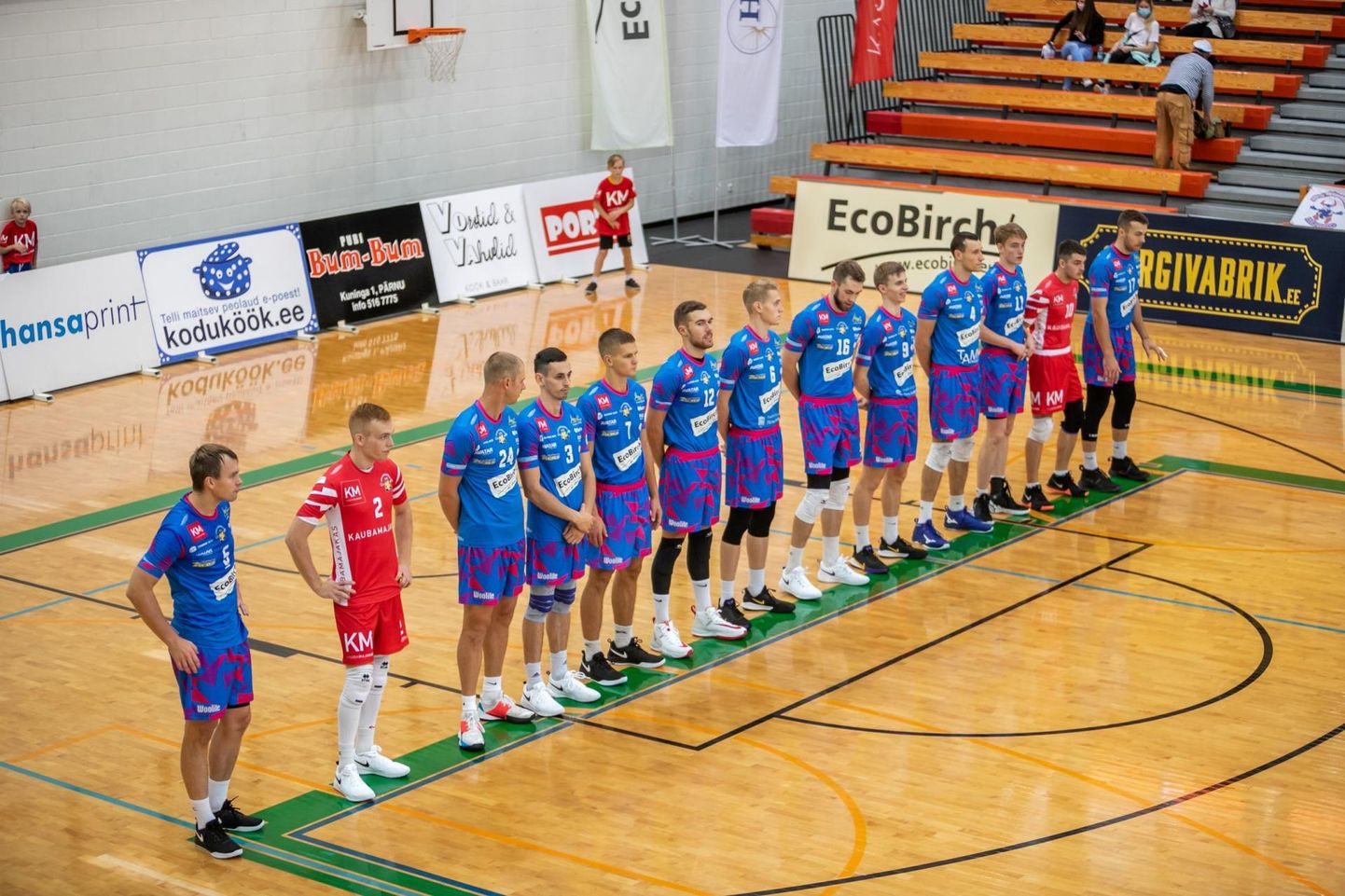 Pärnu võrkpalliklubi meeskond on jõudnud palli mängu panemata tugevuselt kolmandas eurosarjas veerandfinaali.
