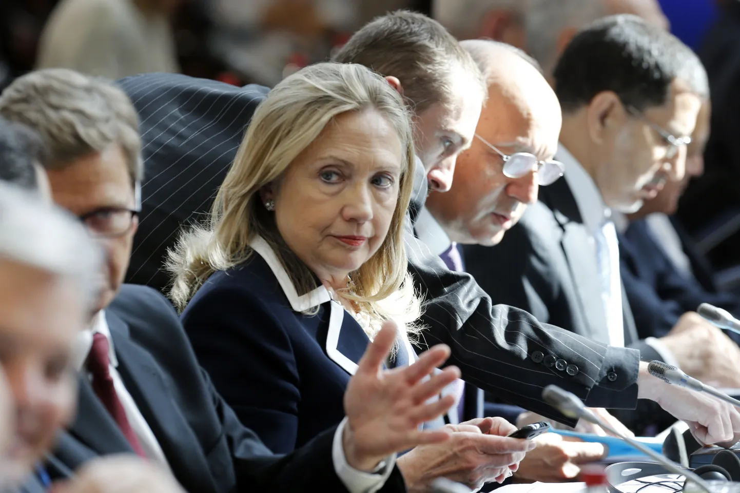 Hillary Clinton eile Pariisis Süüria sõprade kohtumisel.