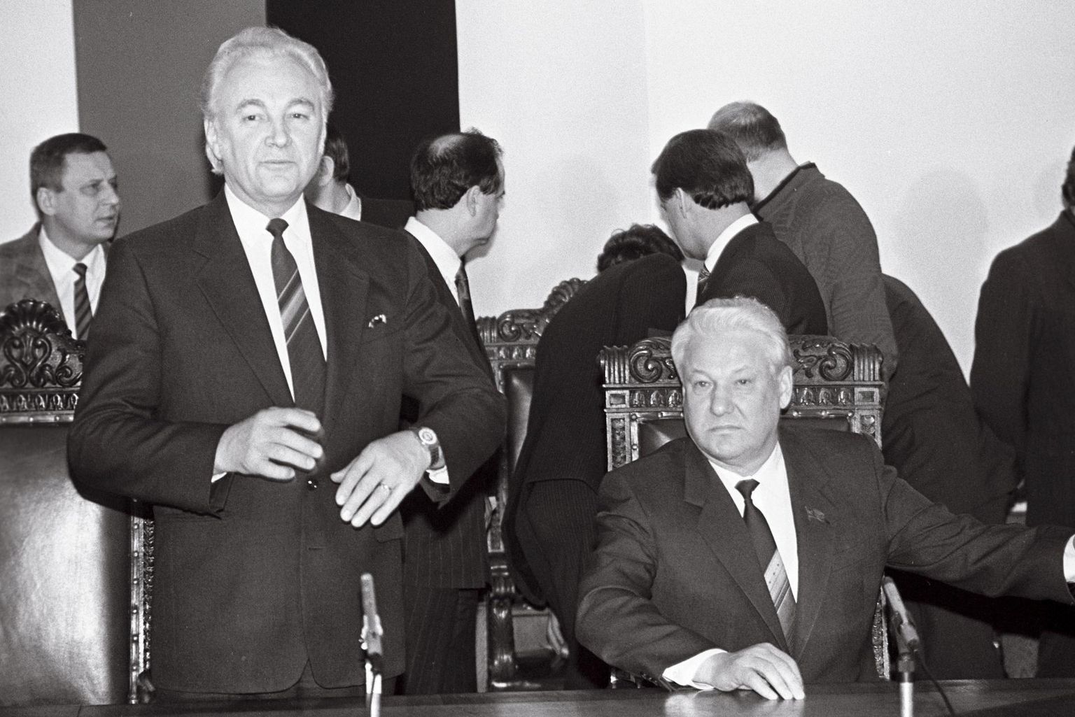 Boriss Jeltsin (paremal) ja Arnold Rüütel Toompeal 13. jaanuaril 1991. 