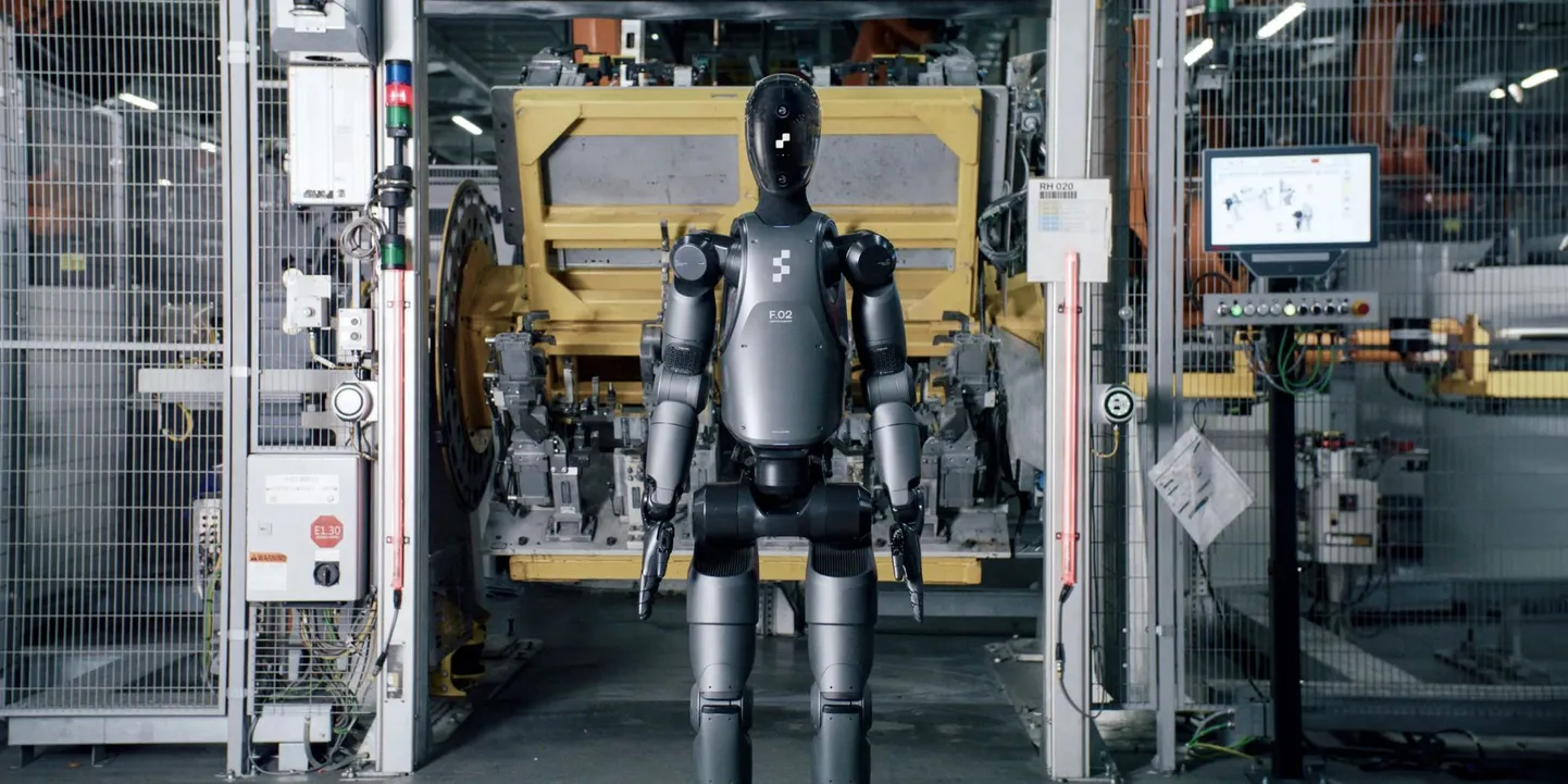 BMW tehases võtab see robot aina enam inimeste lihtsaid töid enda peale. Augustis avaldati video, kus on näha neid tootmisliinil askeldamas.