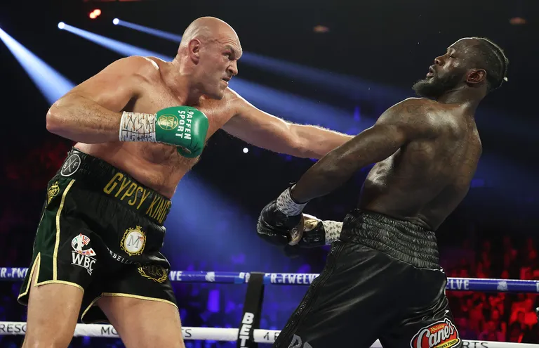 24. veebruar 2020. Tyson Fury (vasakul) korralik vasaksirge tabamas Deontay Wilderit.