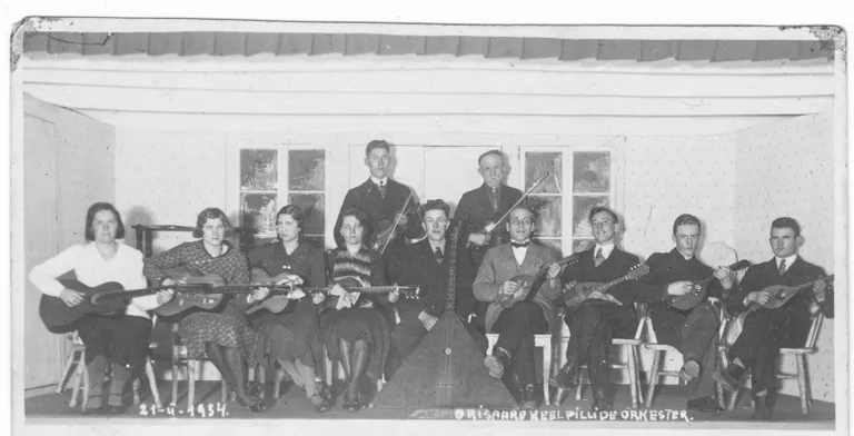 KEELPILLIORKESTER: Muusikud aastal 1934.