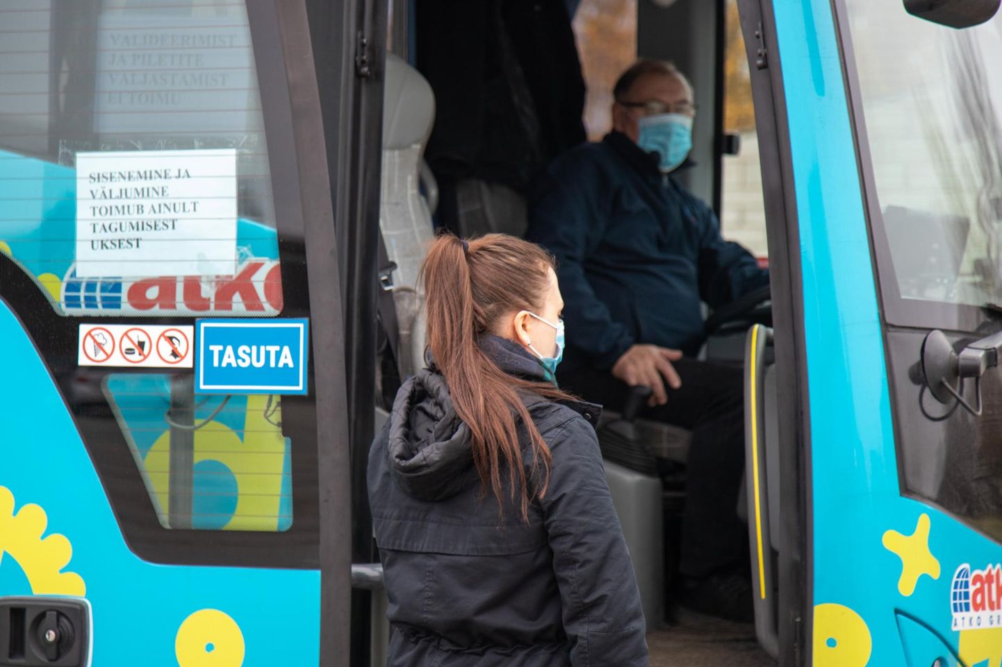 Bussi minnes soovitatakse kanda maski.