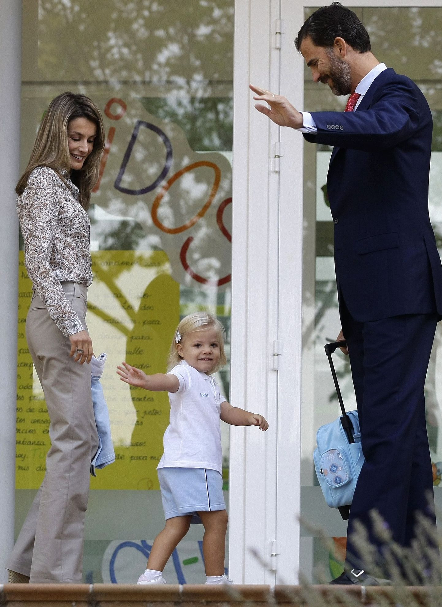 Hispaania kroonprints Felipe ja printsess Letizia pisitütre Sofiaga