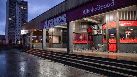 Alkoholimüüja Araxes ostab konkurendi kauplused