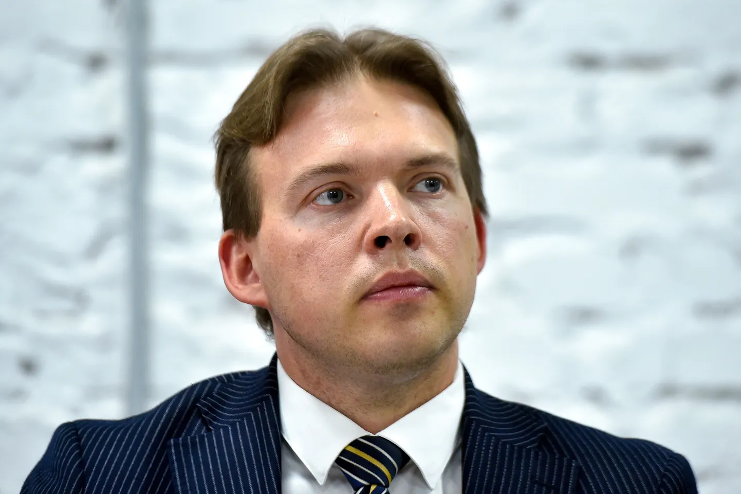Максим Знак.