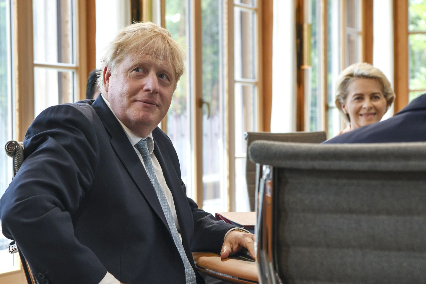 Briti peaminister Boris Johnson. Taamal Euroopa Komisjoni president Ursula von der Leyen.