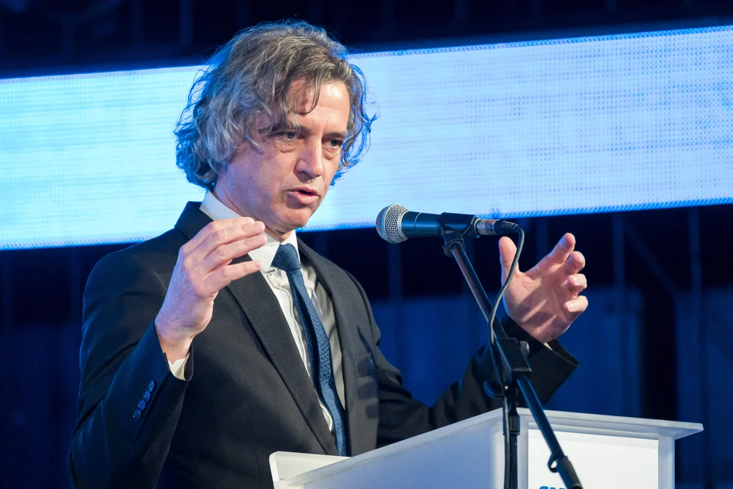 Robert Golob.