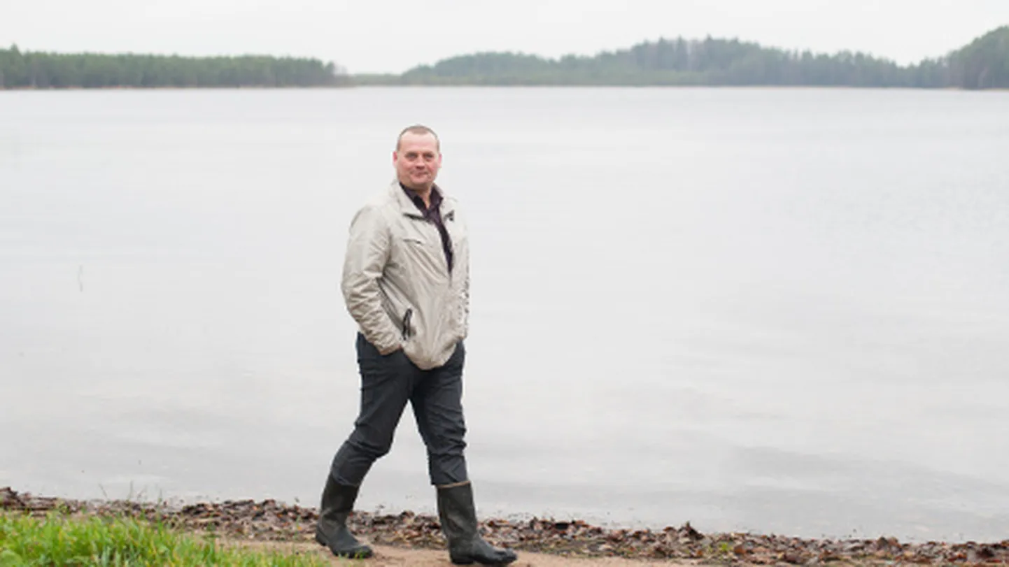 Kui praegu kuulub Uljaste järv Ida-Virumaale ja Uljaste küla Lääne-Virumaale, siis tulevikus võivad nad kuuluda samasse maakonda. "See on omamoodi samm kahe Virumaa ühendamiseks," leiab Sonda vallavanem Andrea Eiche.
