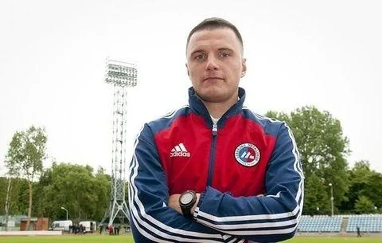 Dmitirjs Kalašnikovs.