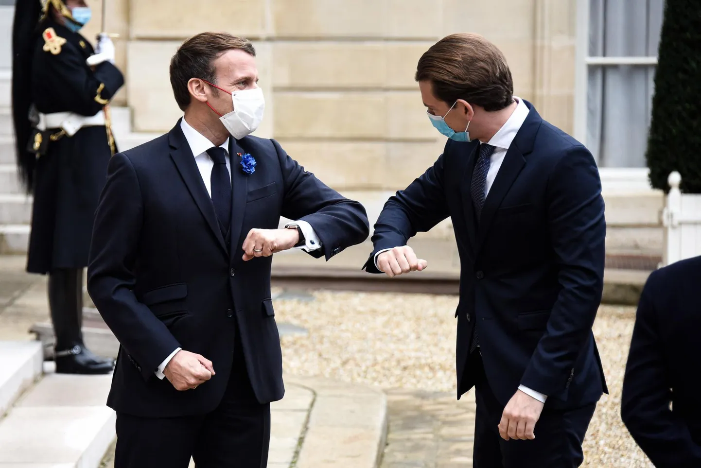 Üks peamisi krüpteerimisvastaseid, Prantsusmaa president Emmanuel Macron kohtumas Austria liidukantsleri Sebastian Kurziga Élysée palees.