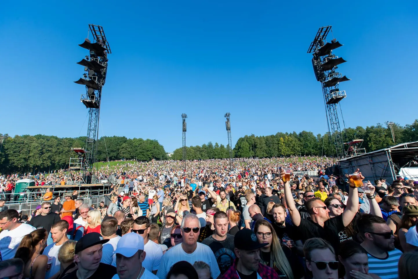 Kontsert tõi kokku 60 000 inimest.