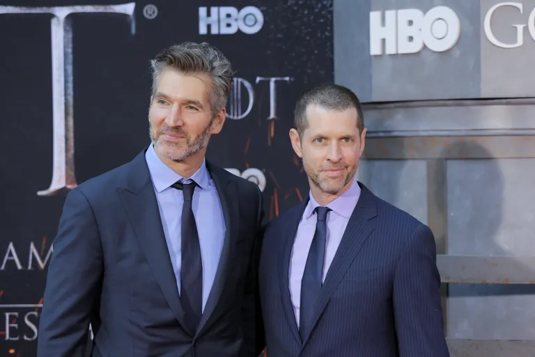 David Benioff (vasakul) ja Daniel Brett Weiss 3. aprillil 2019 «Troonide mängu» viimase hooaja avasündmusel New Yorgis