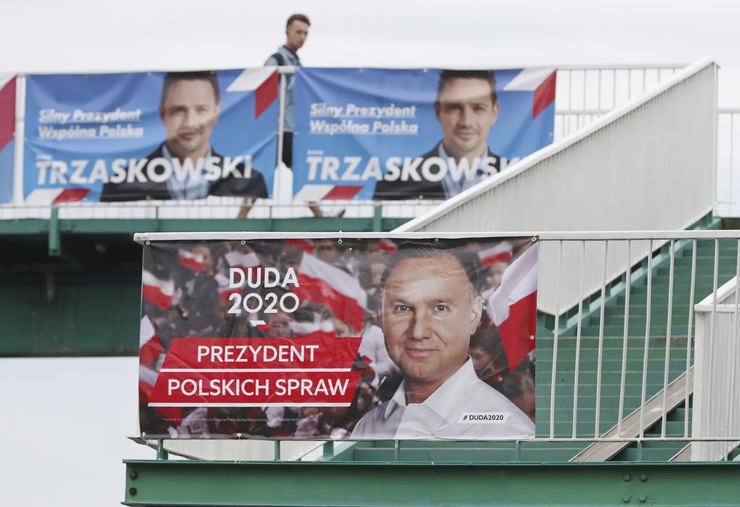Poola presidendivalimiste kampaaniaplakatid.