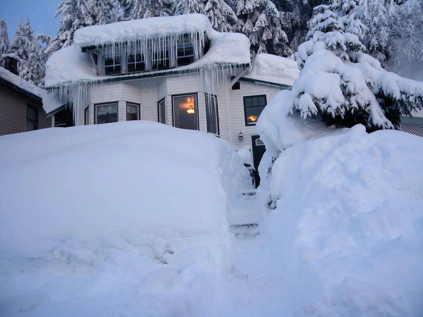 Pilt on illustreeriv: lumine Alaska.