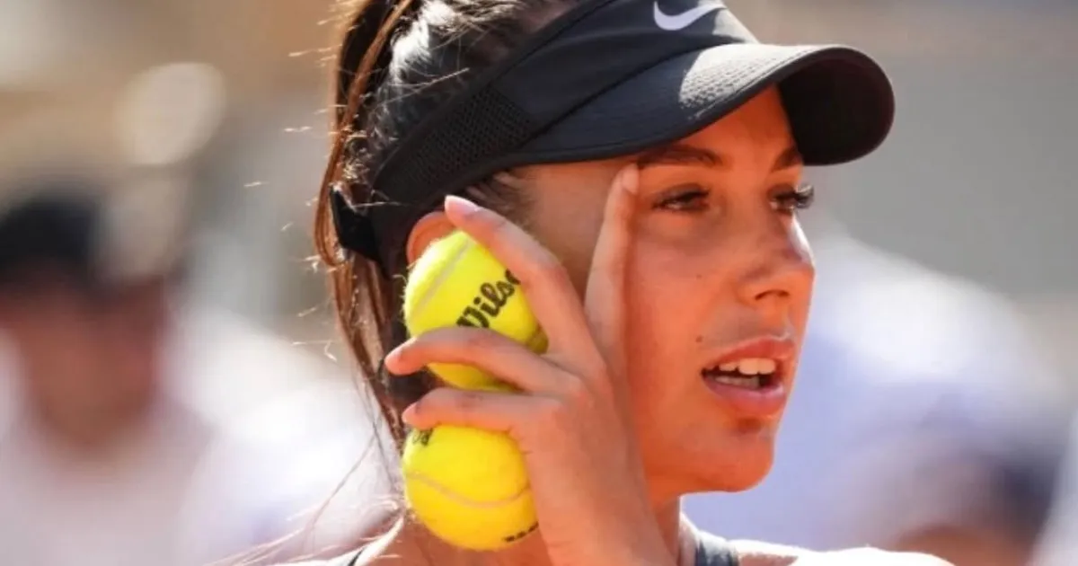 FOTOD ⟩ Tipptennisist naasis pikalt mängupausilt suuremate rindadega: olen ilmselt esimene