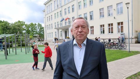 INTERVJUU ⟩ Jüri Sasi tuli Forseliuse koolijuhiks jonni pärast ja jäi tosinaks aastaks. Nüüd on kõik