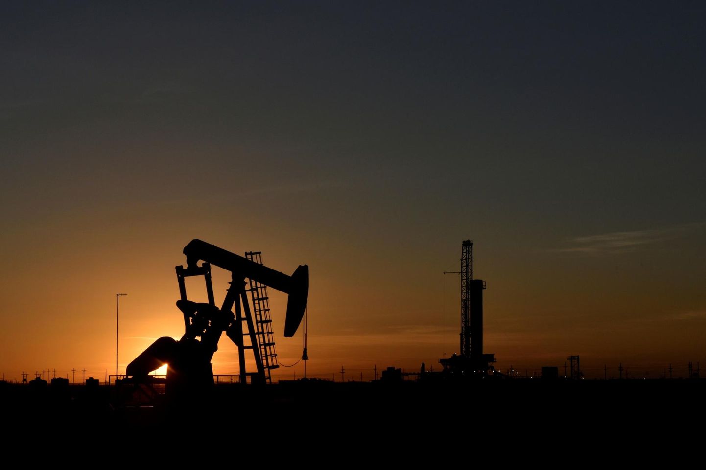 Naftaväli Texase osariigis. Kõrgemad toornafta hinnad julgustavad ka USA tootjaid oma toodangut suurendama.