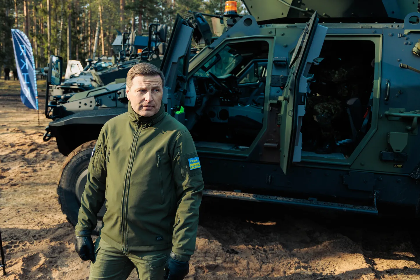 Fotol kaitseminister Hanno Pevkur.