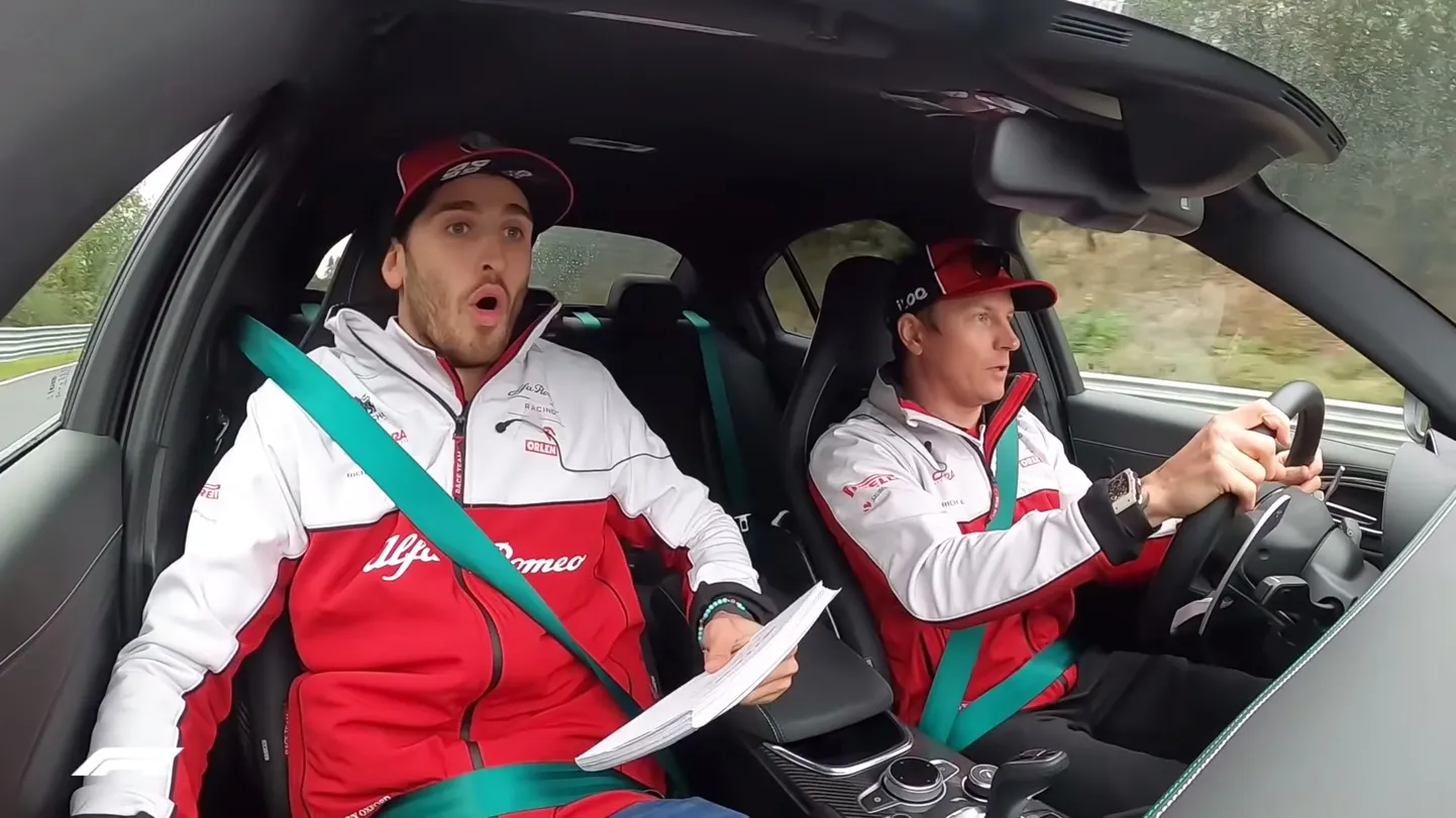 Antonio Giovinazzi (vasakul) ja Kimi Räikkönen