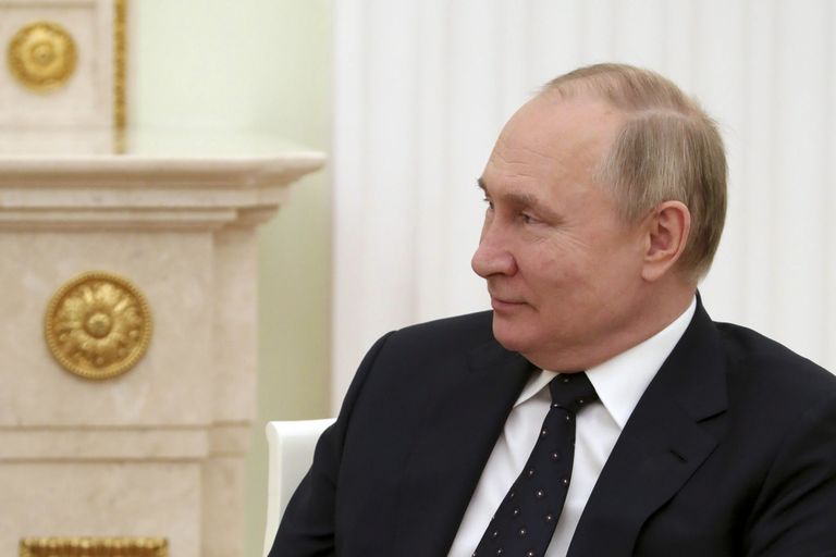 Venemaa president Vladimir Putin kuulamas 11. märtsil 2022 Moskvas Kremlis Venemaale visiidile tulnud Valgevene presidenti Aljaksandr Lukašenkat