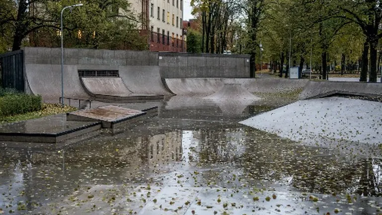 Miera dārzs, kurā izveidots lielākais skeitparks Latvijā