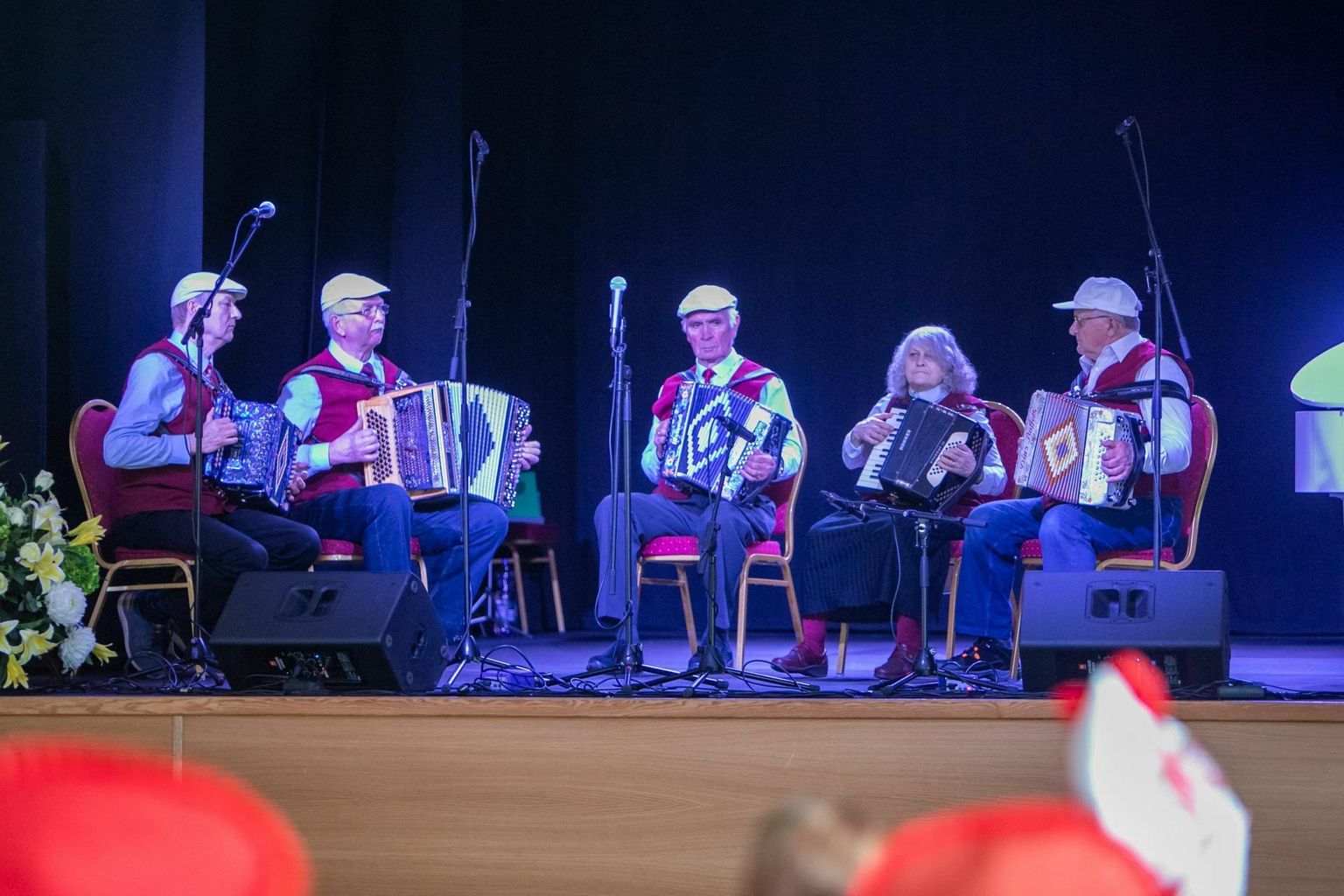 Pärnu Nooruse majas toimus folklooripidu 25. korda.