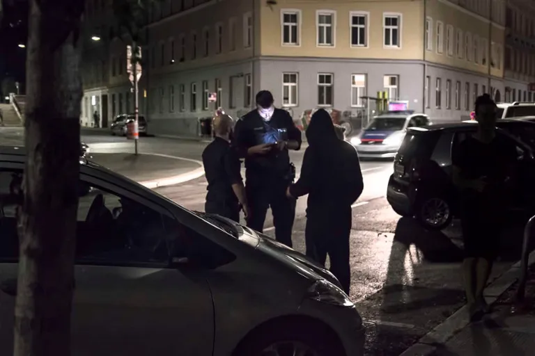 Edward von Lõngus sattus Viini politseiga sekeldustesse.