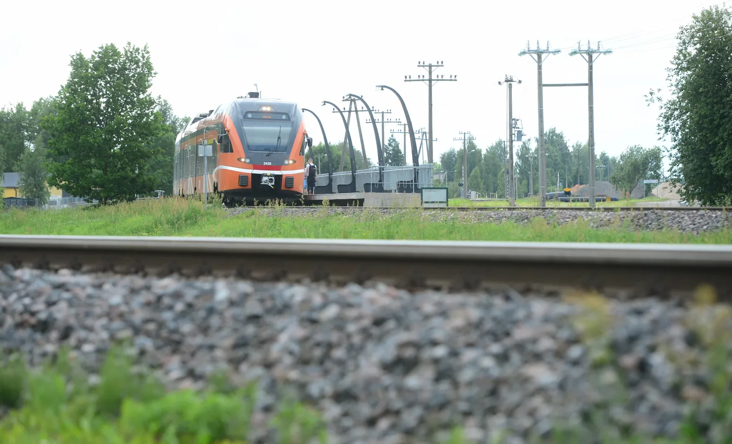 Reisirong Aardla ülesõidule lähenemas. Arhiivifoto.