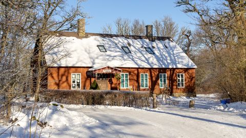 LIINA KERSNA ⟩ Kehtiv õpetajate karjäärimudel piirab koolijuhtide vabadust