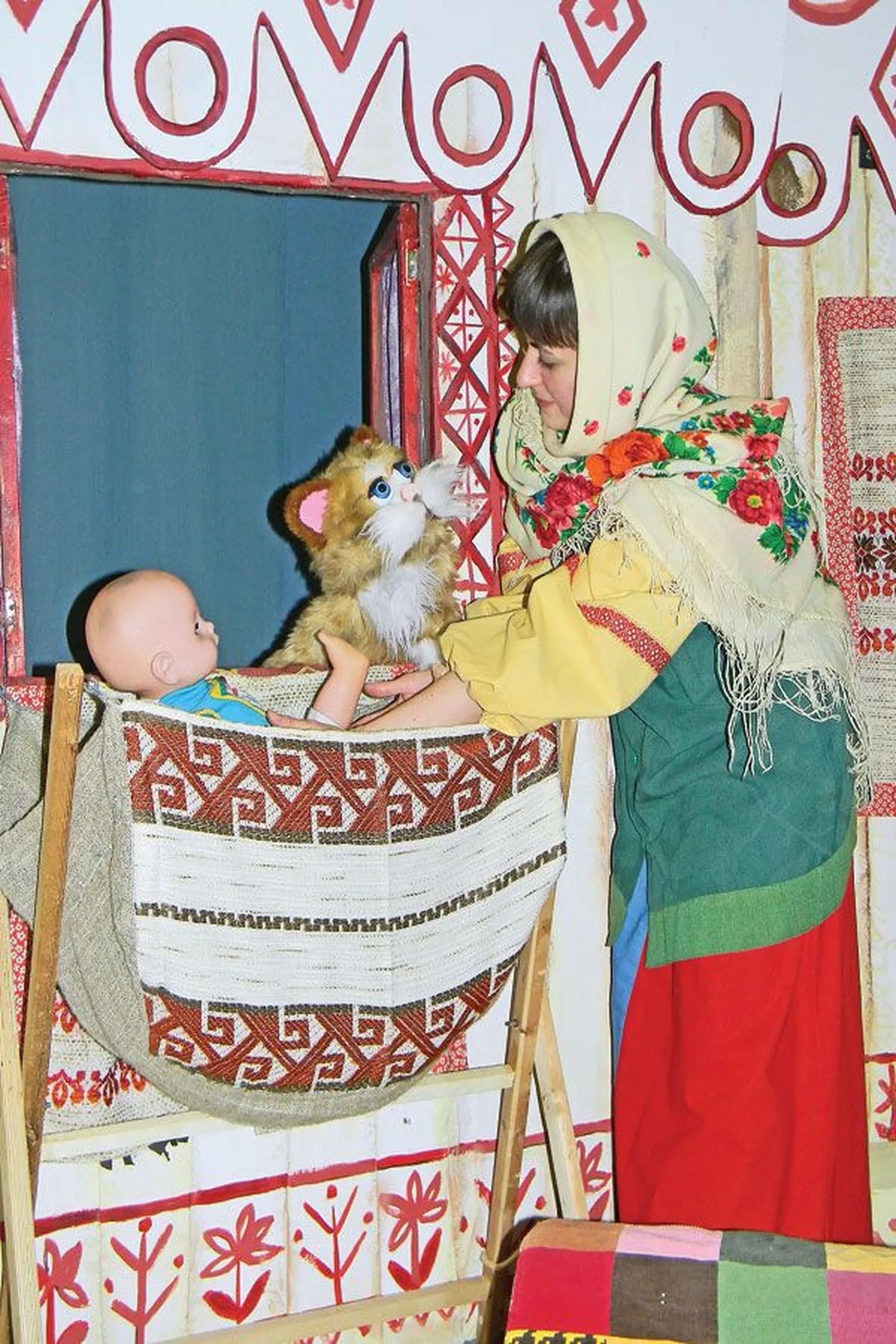 В финале сказки крестьянка Алена (Елена Соонен) с помощью 
кота Баюна вновь находит своего сына, украденного Бабой-Ягой.