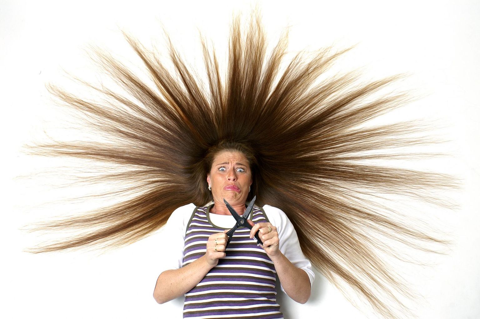 Волосы сильно электризуются
