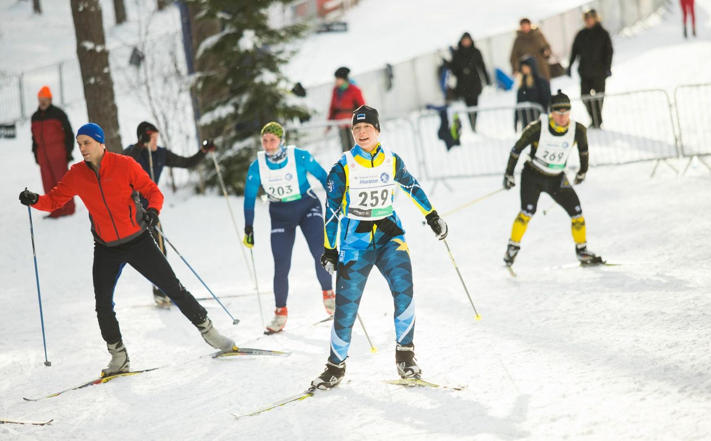 Ka 2018. aastal toimus Tamsalu–Neeruti maraton Alutagusel. Teiste seas nautis suusarõõme president Kersti Kaljulaid.