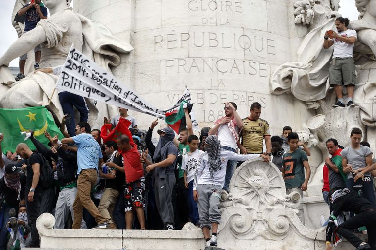 Palestiina toetajate meeleavaldus Pariisis. Meeleavaldus keelati ametlikult ära.