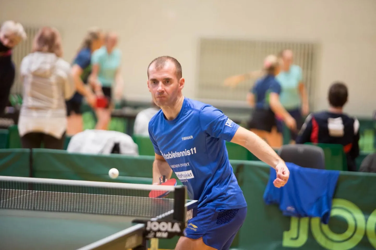 Lauatennisetreener Kristo Kauküla võttis Eesti meeskondlikel meistrivõistlustel meistrisarjas üle pika aja taas reketi kätte.