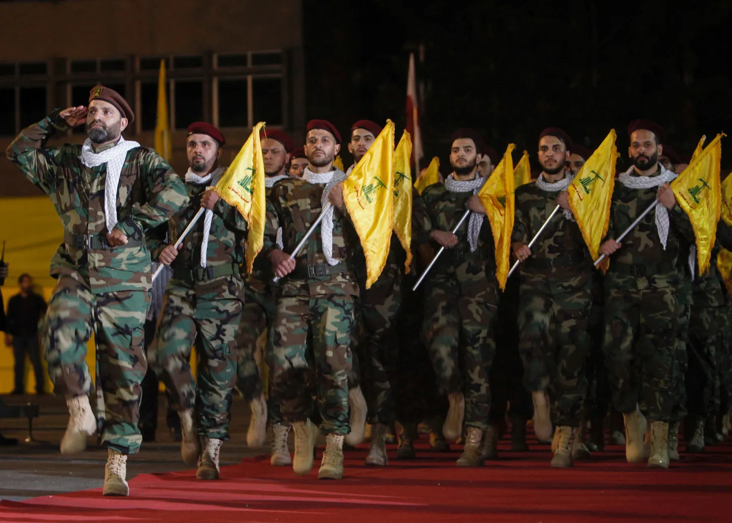 Hixbollah' võitlejad paraadil. Foto on illustreeriv.