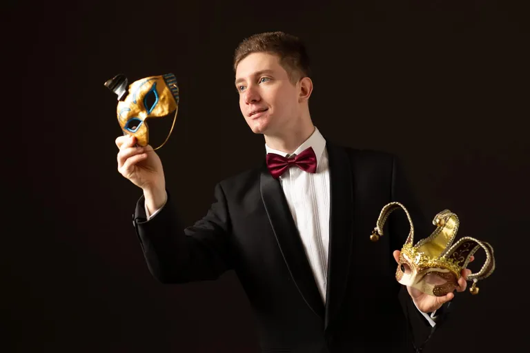 Baritons Daniils Pogoriless.