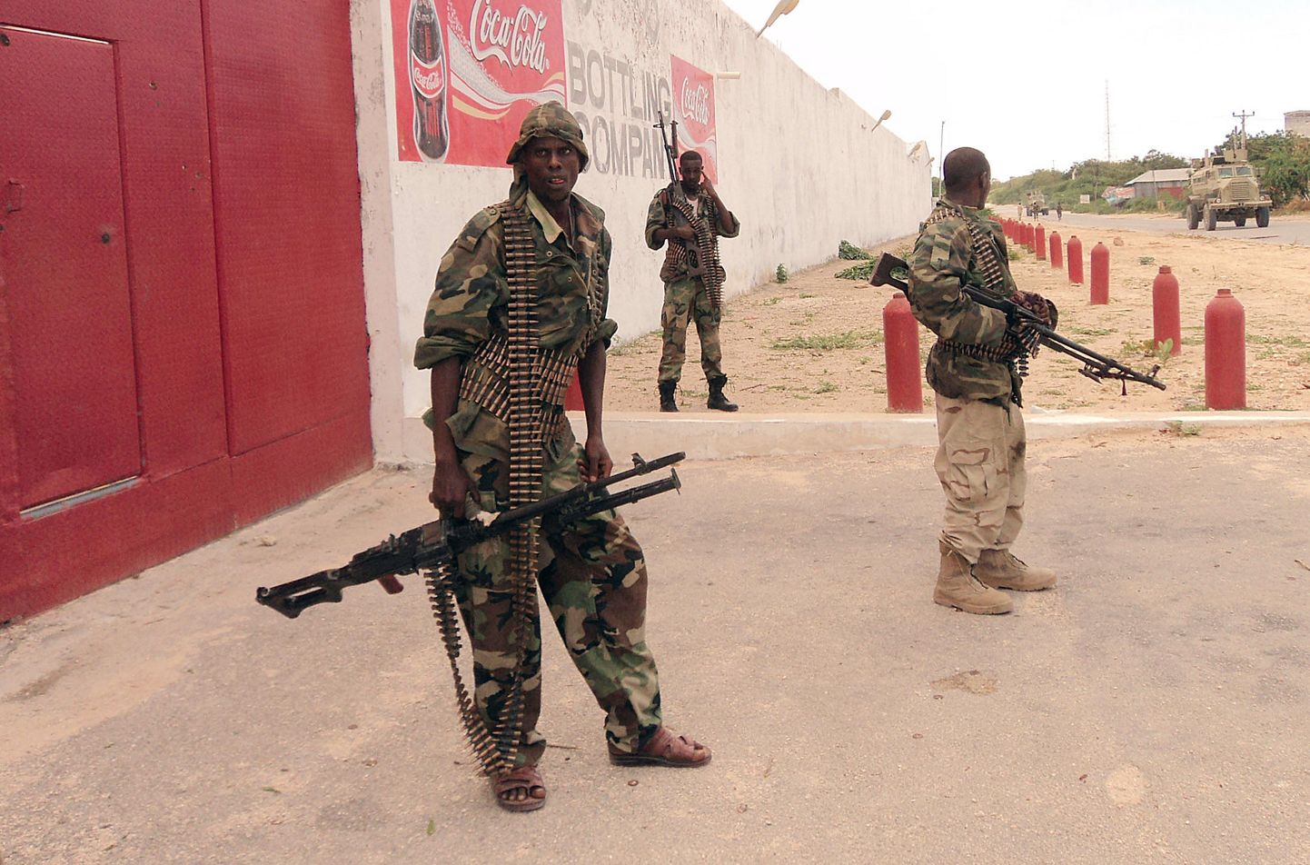 Somaalia sõjav'elased riigi pealinnas Muqdishos valvamas.