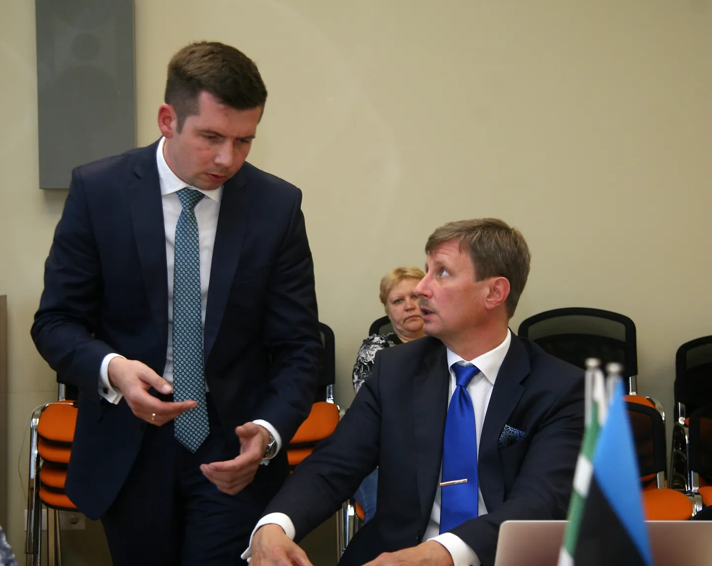 Мартин Репинский и Эдуард Эаст больше года назад находились вместе во властной верхушке Йыхвиской волости. Теперь Репинский в Рийгикогу, и совсем не ясно, сохранит ли Эаст в конечном итоге свой пост председателя волостного собрания.