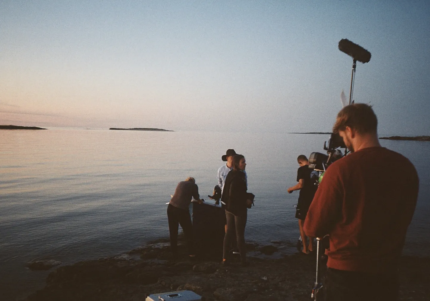 VÕTTED TUULEVAIKUSES: Sõrvest kõneleva filmi järel sukeldus Eeva Mägi tänavu südasuvel Vilsandi ellu, et sealgi üks lühifilm üles võtta.