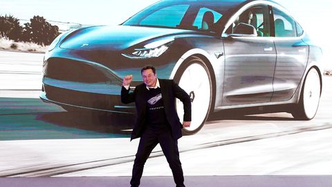 Musk rahustas Hiina võime Tesla sõidukite asjus