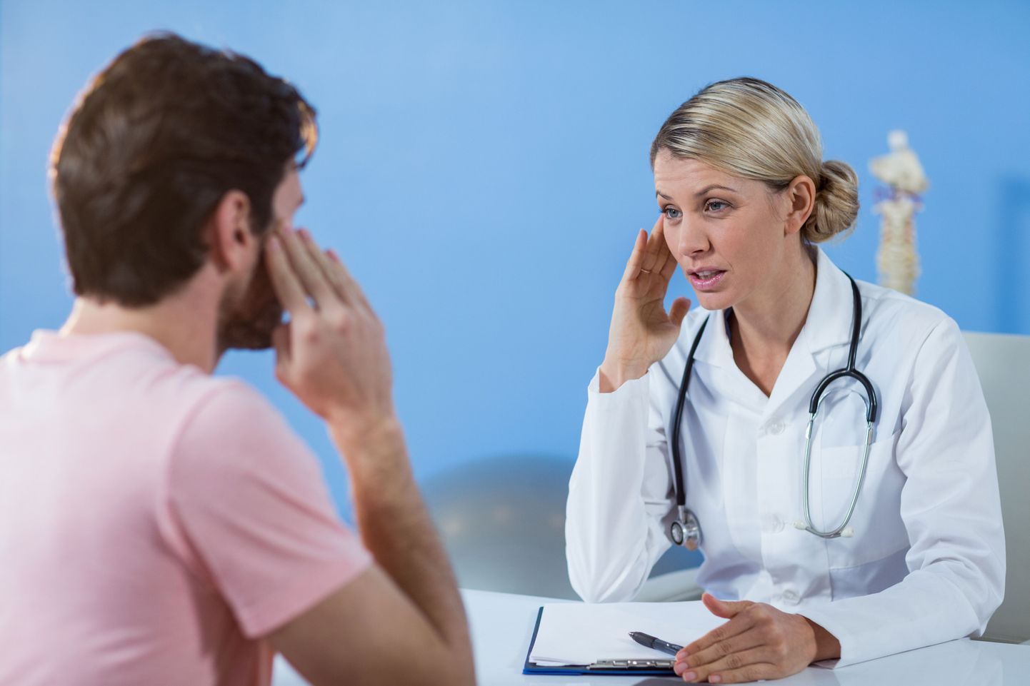 Rutiinsest patsientidega suhtlemisest võivad arstidele meelde jääda just eriti koomilised juhtumid.