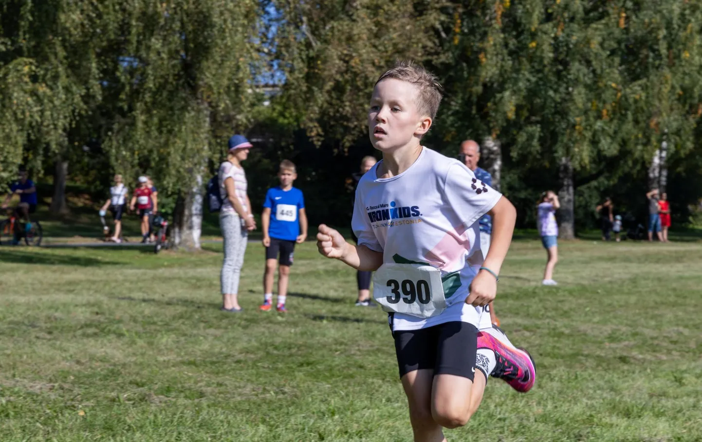 Kaheksa-aastaste poiste võitja Frank Hansmann oli päeva kõige kiirem jooksja ning ta sai enda nimele ka omaealiste poiste kõigi aegade rekordi.