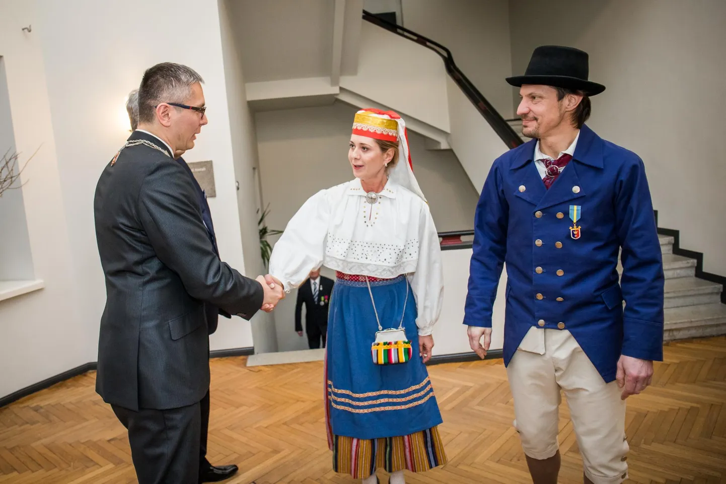 Näitleja Ülle Lichtfeldt ja tema poliitikust kaasa Indrek Saar (paremal) astuvad lastekaitsepäeval üles koguperekontserdil "Emad ja isad lastele".