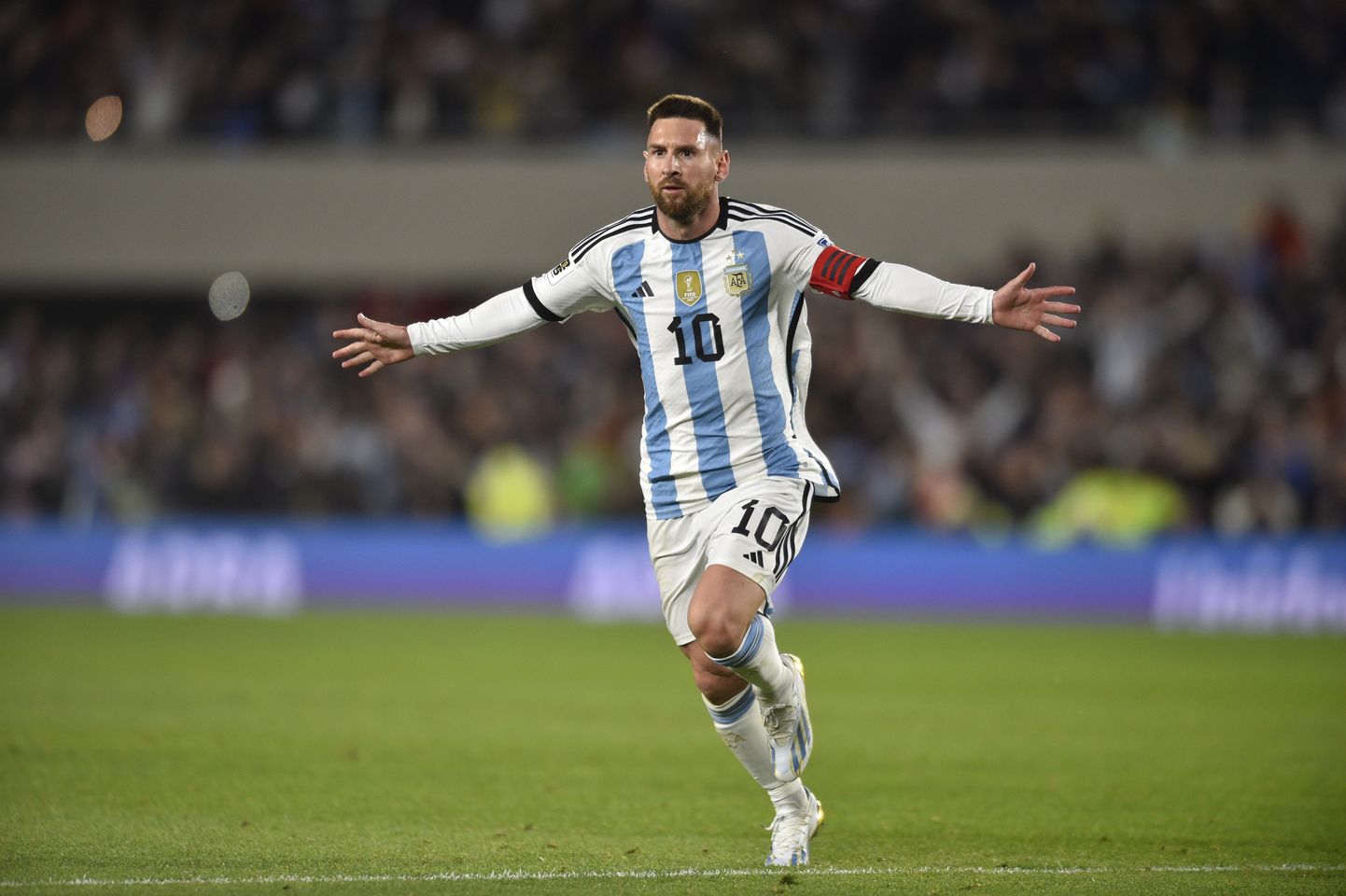 Lionel Messi tähistamas Ecuadori vastu löödud väravat.