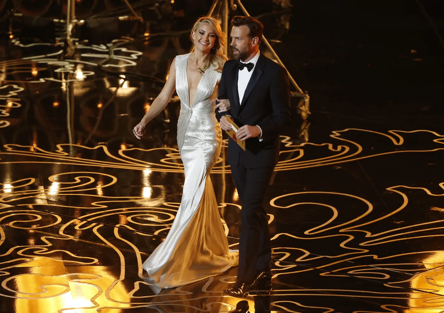 Näitlejad Kate Hudson ja Jason Sudeikis 2014. aasta Oscartel.